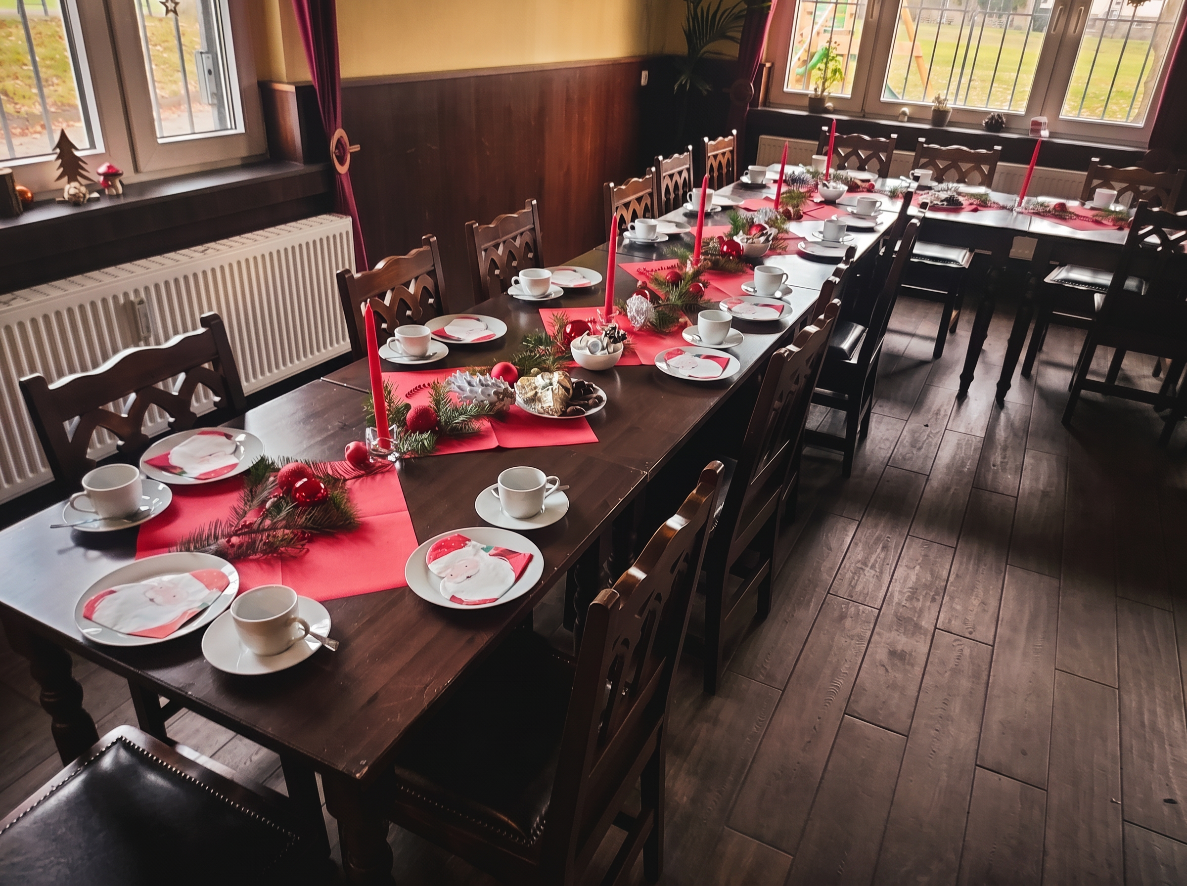 Weihnachts-Kaffeetafel im Pub Loburg